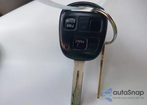 2006 Lexus Rx 330 z USA, uszkodzony, nr VIN 2T2HA31U46C093862